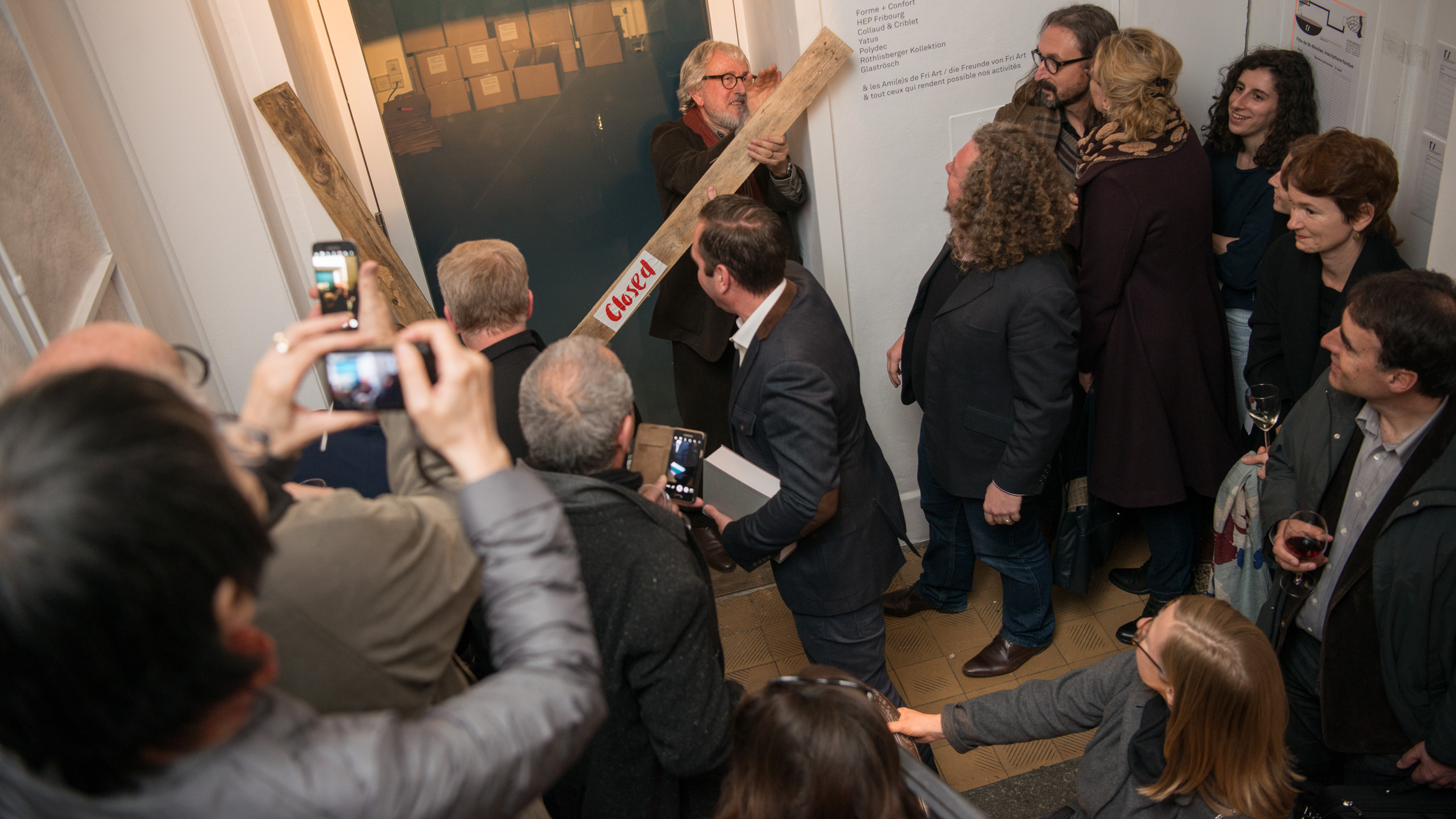 Eine Retrospektive von geschlossenen Ausstellungen image