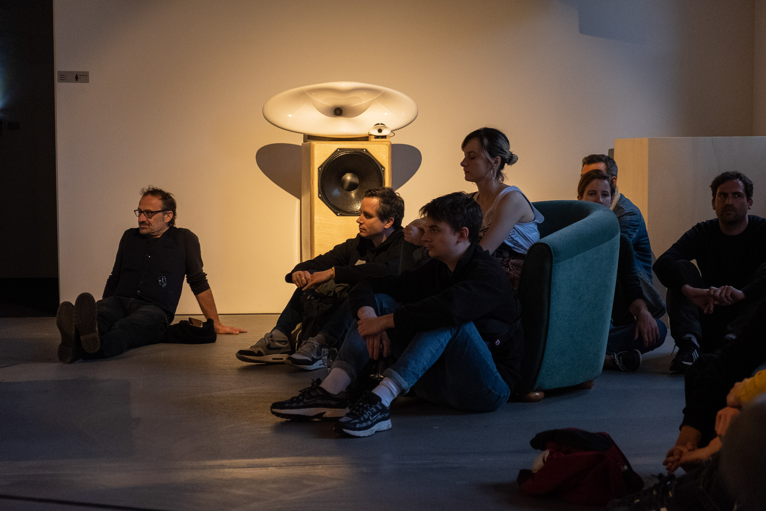 H or the audience image